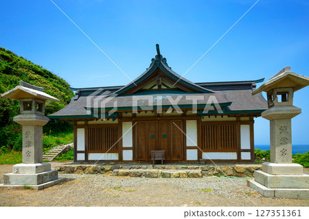 Munakata Taisha Shrine Okitsumiya Worship Site 127351361