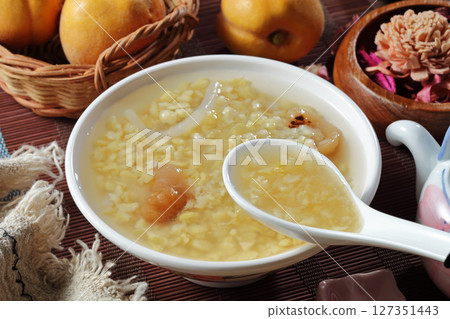 Sweet peeled mung bean soup Sweet peeled mung bean soup 127351443