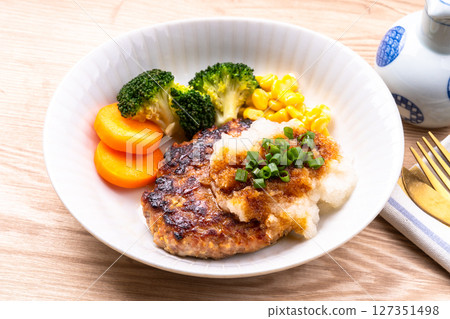 Japanese style hamburger 127351498