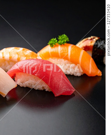 Sushi  127353410