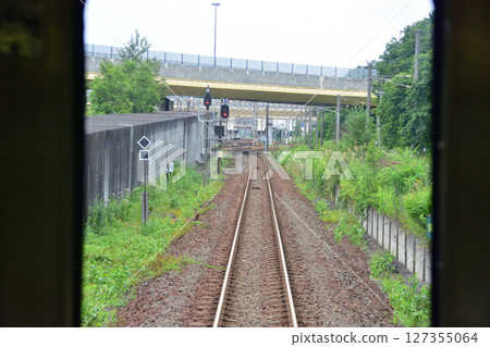 A view from Minami-Chitose Station to Oiwake Station on the JR Hokkaido Sekishō Line (Summer 2023) 127355064