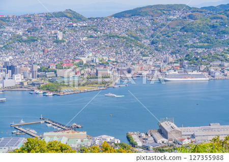 (Nagasaki Prefecture) Nagasaki Port and cityscape as seen from the observation deck at the top of Mount Inasa 127355988