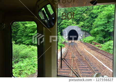 JR北海道石勝線從追分站到新夕張站的本地火車景觀（2023年夏季） 127356827