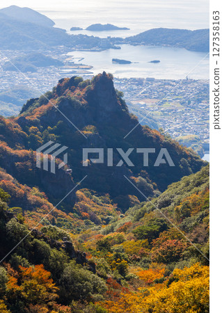 小豆島的秋天：從表十二溪健行步道欣賞寒霞溪的紅葉 127358163