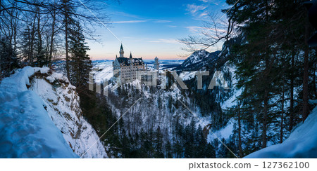Panorama of Neuschwanstein Castle at sunrise, winter season, Schwangau, Bavaria, Germany 127362100