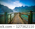 Bridge to Ban Gioc Waterfalls, a famous cross-border waterfall between Vietnam and China 127362110