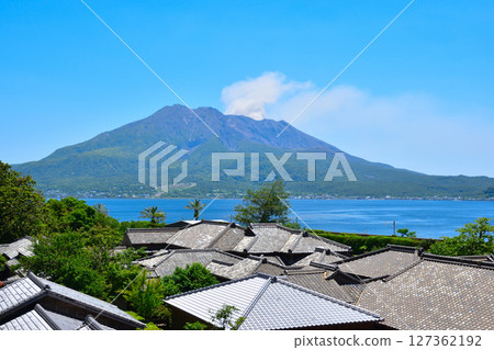 Sakurajima from Sengan-en 127362192