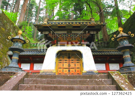 Nikko Iemitsu Mausoleum Great House - Emperor Kamon Nikko Iemitsu Mausoleum Great House - Emperor Kamon 127362425