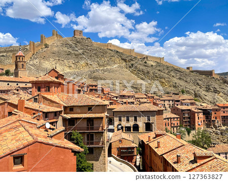 阿爾瓦拉辛老城區:西班牙最美麗的村莊 阿爾瓦拉辛老城區:西班牙最美麗的村莊 127363827