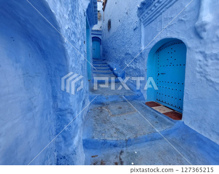 Streets and houses of Chefchaouen, Morocco painted in blue Streets and houses of Chefchaouen, Morocco painted in blue 127365215