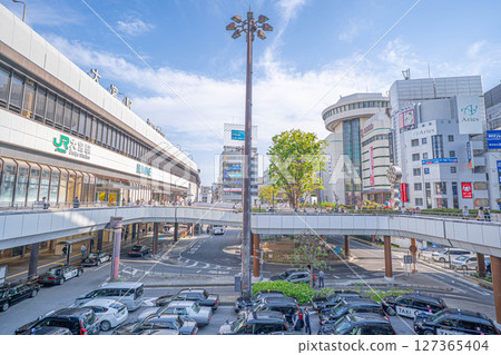 Streetscape and rotary in front of the west exit of Omiya Station, Saitama 127365404