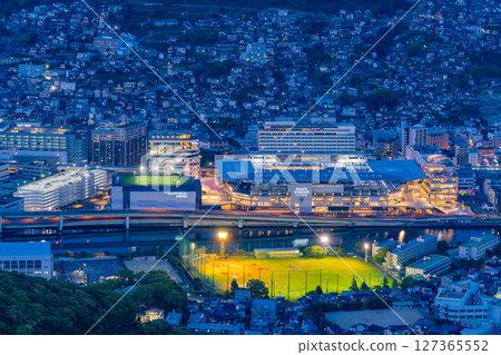 (Nagasaki Prefecture) The illuminated streets of Nagasaki as seen from the observation deck at the top of Mount Inasa 127365552