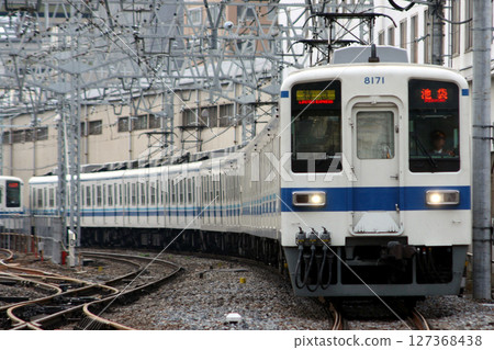 [TJ] Tobu Tojo Line 8000 Series Train (Limited Express: Ikebukuro⇔Yorii) 127368438