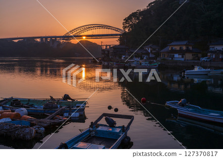 <Nagasaki Prefecture> Dawn at Saikai Bridge and Hario Seto <Nagasaki Prefecture> Dawn at Saikai Bridge and Hario Seto 127370817