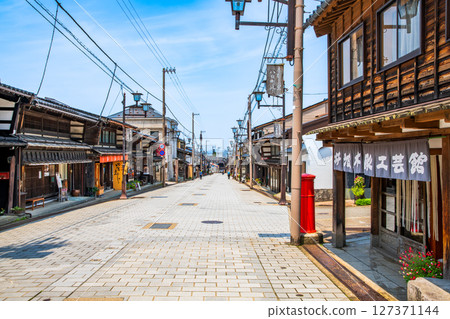 富山縣南礪市伊波町 127371144