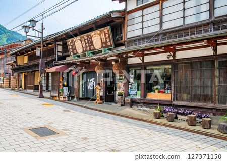 富山縣南礪市伊波町 127371150