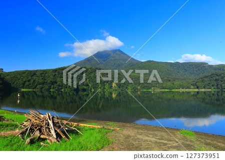 [Miyazaki Prefecture] Takachihomine and Oike (Kirishima Mountain Range) 127373951