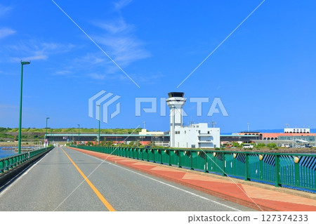 [Nagasaki Prefecture] Minoshima Bridge and Nagasaki Airport on a clear day 127374233