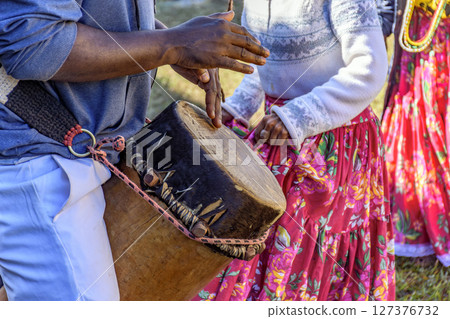 Rustic atabaque of African origin 127376732