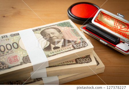 Banknotes and stamps: 10,000 yen note Banknotes and stamps: 10,000 yen note 127378227