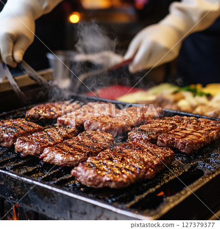 與鐵板的烤牛排 127379377