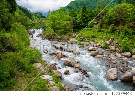A refreshing mountain stream landscape in Fukuji Onsen, Okuhida Onsen Village 127379448