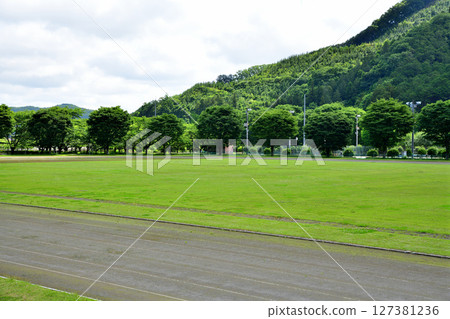 鹿沼市蘆野綜合運動公園田徑場 127381236