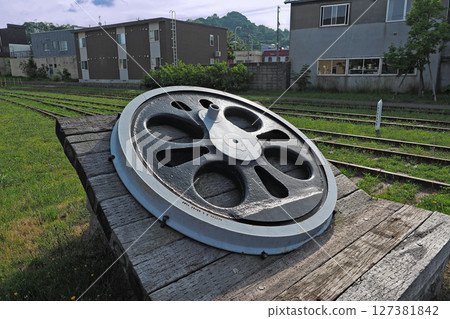 小樽：舊國鐵手宮線紀念碑：蒸氣機車輪 127381842