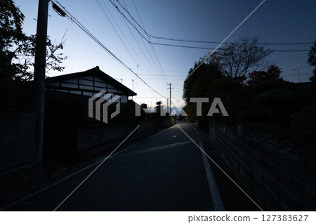 歷史悠久的古道「鹽路」及其周邊地區 歷史悠久的古道「鹽路」及其周邊地區 127383627