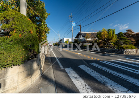 The historic old road "Salt Road" and its surrounding areas 127383676