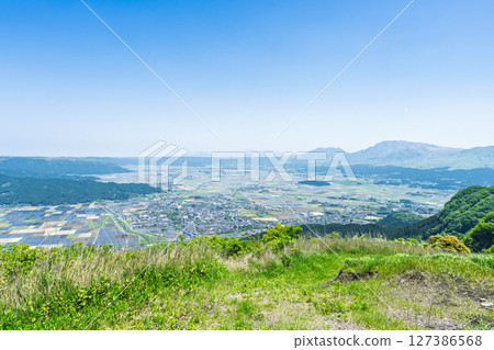 A spectacular view from Kabuto Rock Observation Point (Aso City) A spectacular view from Kabuto Rock Observation Point (Aso City) 127386568