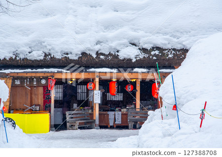 白川鄉與五箇山的合掌屋 127388708