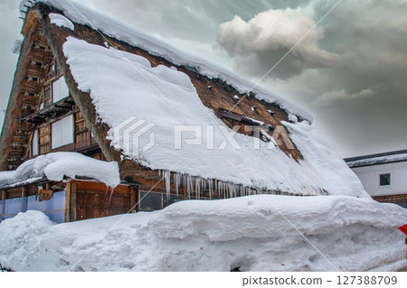 白川鄉與五箇山的合掌屋 白川鄉與五箇山的合掌屋 127388709