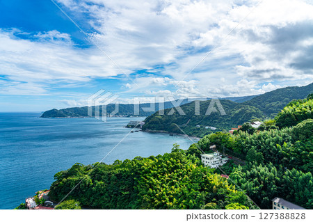[Shizuoka Prefecture] The refreshing sea of Atami as seen from the observation deck of Atami Castle 127388828