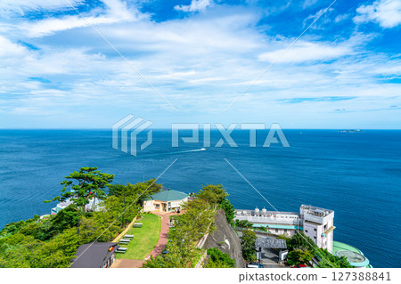 [Shizuoka Prefecture] The refreshing sea of Atami as seen from the observation deck of Atami Castle 127388841