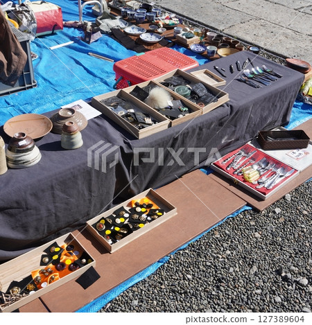 “古董和堡壘之城” 127389604