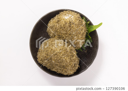 Tororo kelp rice ball Tororo kelp rice ball 127390106