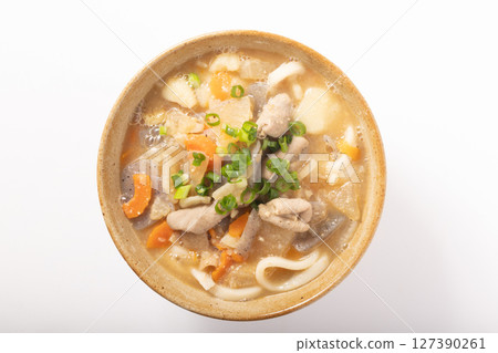 味噌煮內臟和烏龍麵 味噌煮內臟和烏龍麵 127390261