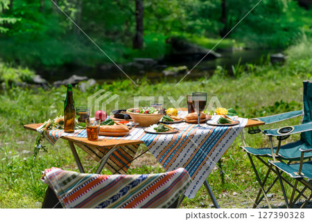 夏季休閒形象 夏季休閒形象 127390328