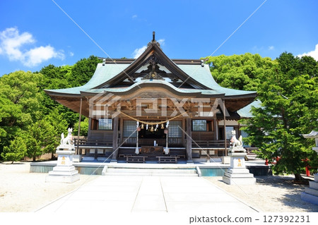 [Saga Prefecture] Kagamiyama Inari Shrine on a clear day 127392231