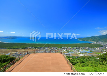 [Saga Prefecture] Kagamiyama Observation Terrace (Kagamiyama Observation Deck) on a clear day 127392244
