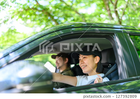夏季休閒形象 127392809