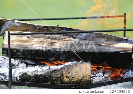 Bonfire at the campsite 127393930