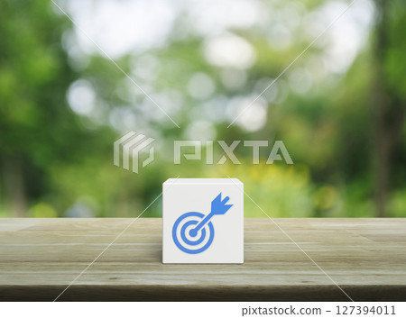 Business success concept 127394011