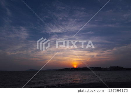 Matsue City - Japan's 100 Best Sunsets - Sunset at Lake Shinji 127394173