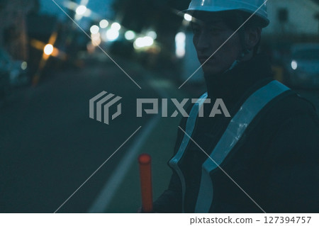 夜間保安 127394757