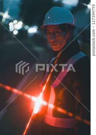 夜間保安 127394759