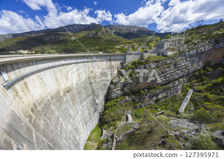 Castillon Barrage dominating the Verdon Gorge in Castellane, France 127395971