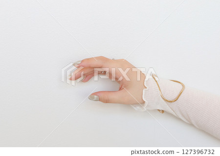 Women's hands Women's hands 127396732