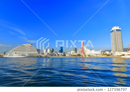 [兵庫縣] 改造後的港口塔和神戶美利堅公園 127396797